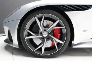 2019 استون مارتن دي بي أس Superleggera