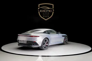 2019 استون مارتن دي بي أس Superleggera