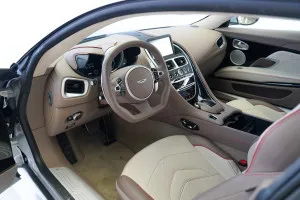 2019 استون مارتن دي بي أس Superleggera