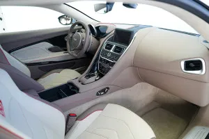 2019 استون مارتن دي بي أس Superleggera