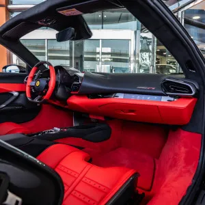 2025 فيراري 296 جي تي بي GTB