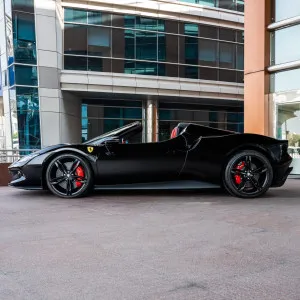 2025 فيراري 296 جي تي بي GTB