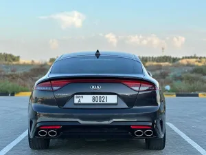 2021 كيا ستينجر GT-Line