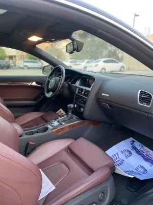 2013 اودي آي ٥ Prestige