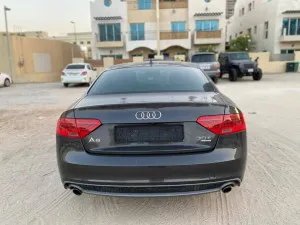2013 اودي آي ٥ Prestige