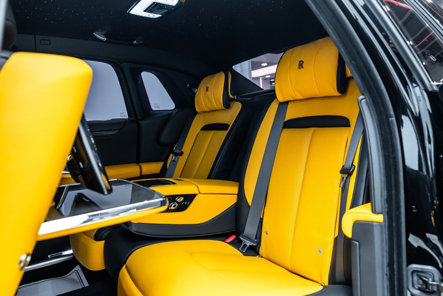 2022 رولز رويس جوست Black Badge
