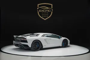 2018 لامبورجيني أفندايتر SV
