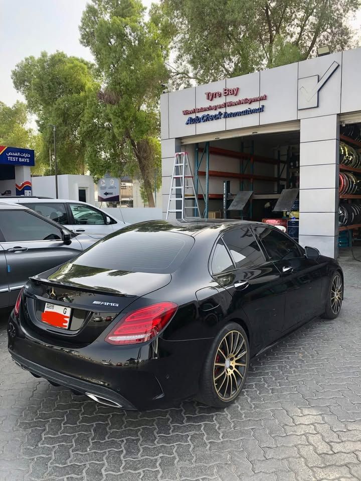2016 مرسيدس-بنز آلفئة - C C300 4Matic