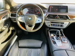2020 بي أم دابليو الفئة - 7 740Li