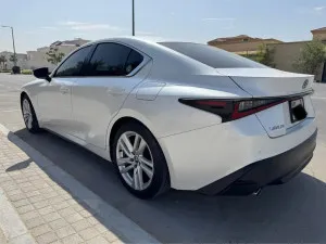 2023 لكزس اي اس IS 300