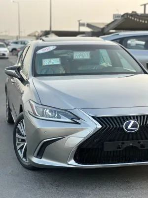 2020 Lexus ES ES300h