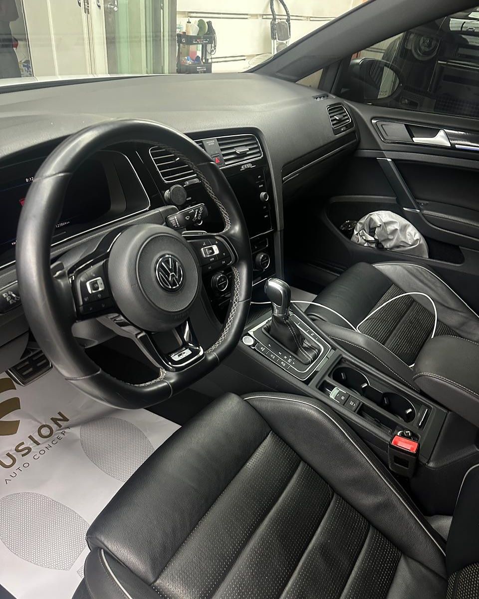 2019 Volkswagen Golf R