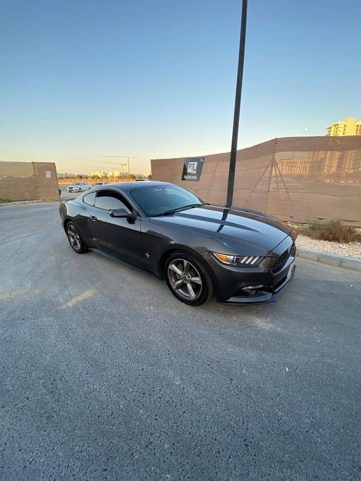 2015 فورد موستانج EcoBoost Fastback
