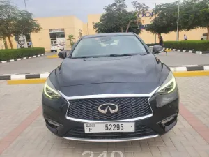 2017 إنفينيتي كيو ٣٠ Premium Tech