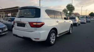 2011 Nissan Patrol LE Platinum city