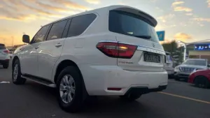 2011 Nissan Patrol LE Platinum city