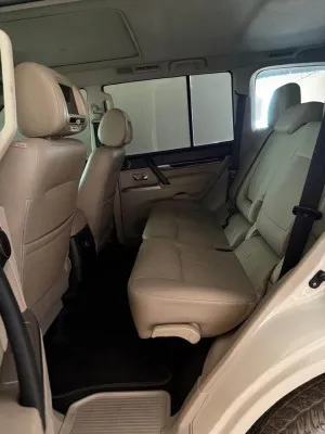 2016 Mitsubishi Pajero GLS