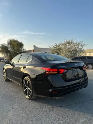 2025 نيسان سنترا SR