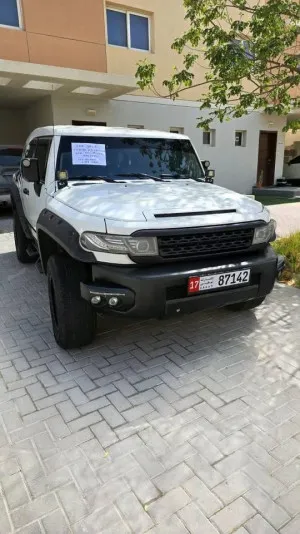 2010 تويوتا أف جي كروزر STD