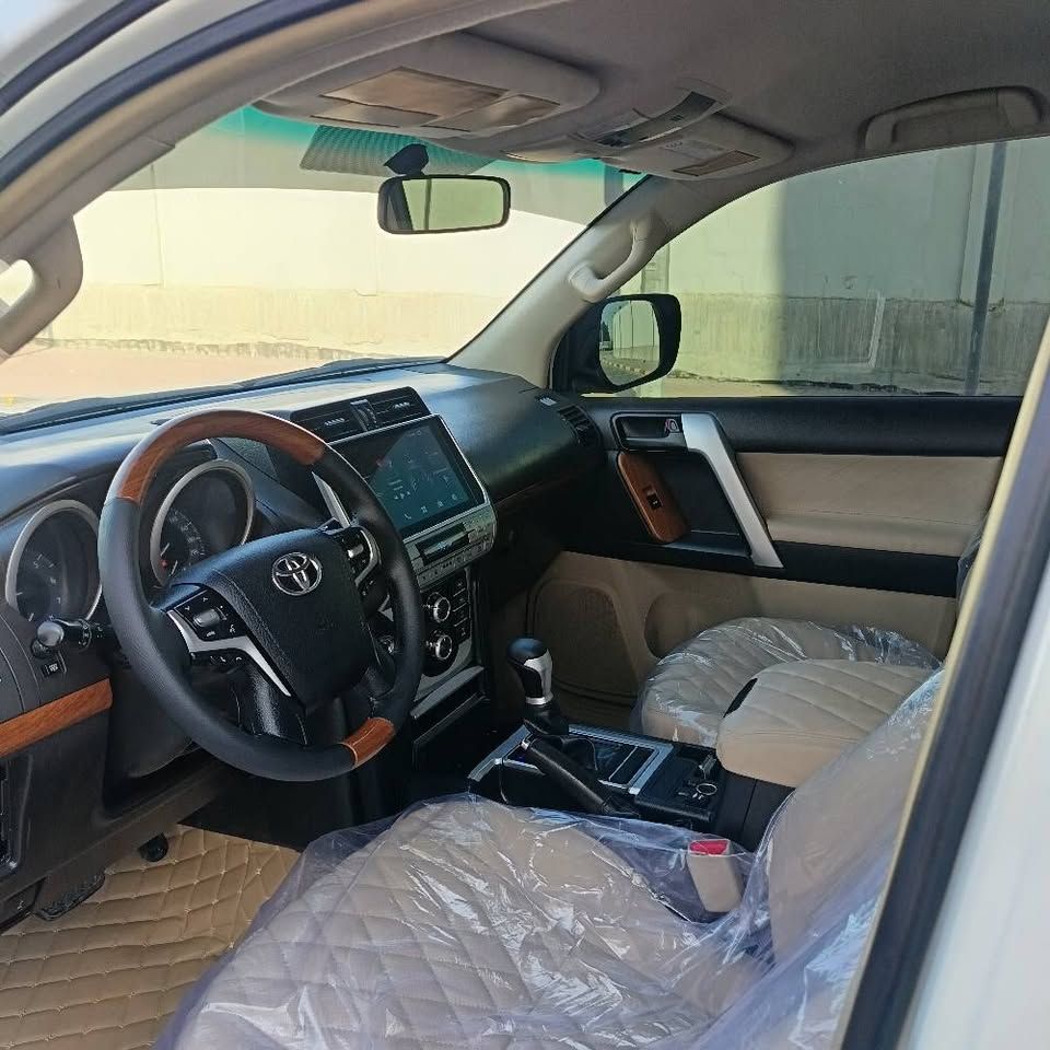 2011 Toyota Prado Standard
