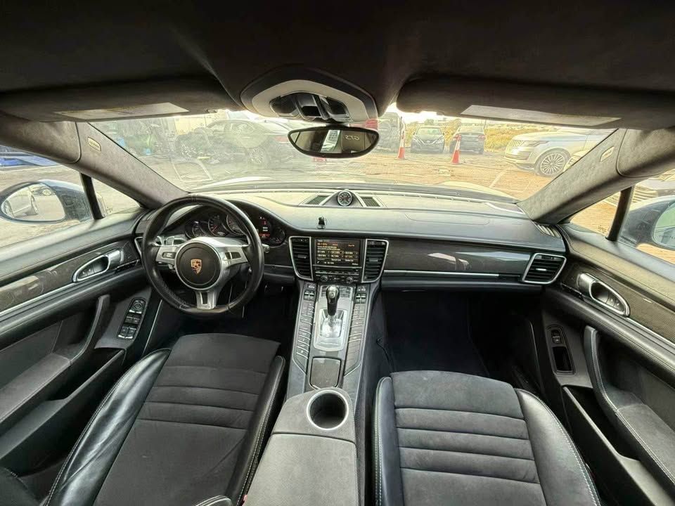 2016 بورش باناميرا GTS Sport Turismo