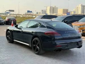 2016 بورش باناميرا GTS Sport Turismo