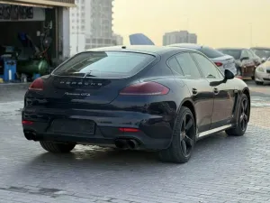 2016 بورش باناميرا GTS Sport Turismo