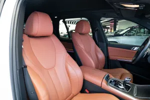 2022 بي أم دابليو اكس - 5 sDrive40i s