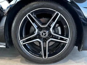 2024 مرسيدس-بنز الفئة - A A220 Sedan