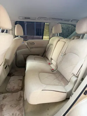 2012 Nissan Pathfinder LE