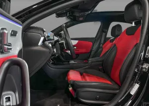 2024 مرسيدس-بنز الفئة - A A220 Sedan