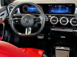 2024 مرسيدس-بنز الفئة - A A220 Sedan