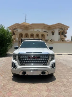 2020 جي أم سي سييرا Denali