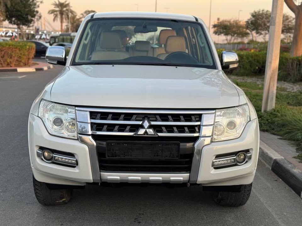 2016 Mitsubishi Pajero GT
