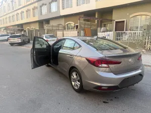 2020 هيونداي النترا SE