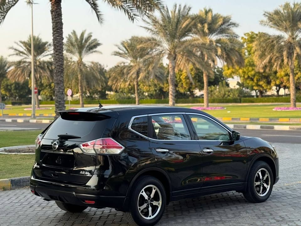 2015 نيسان اكس تريل ST