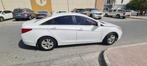 2013 هيونداي سوناتا SE