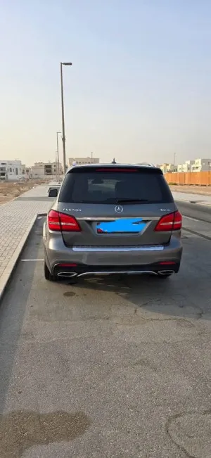 2017 مرسيدس-بنز GLS - جي ال اس GLS 550 4MATIC