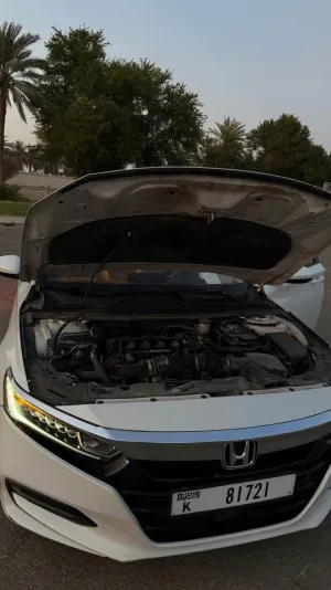 2018 هوندا أكورد LX
