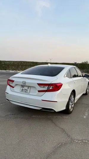 2018 هوندا أكورد LX