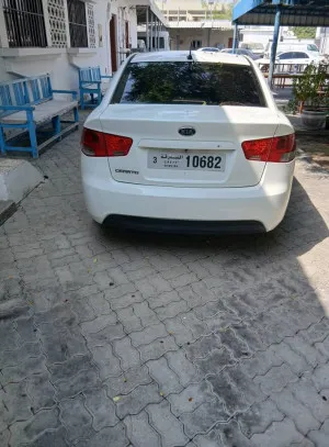 2011 كيا سيراتو EX hatchback