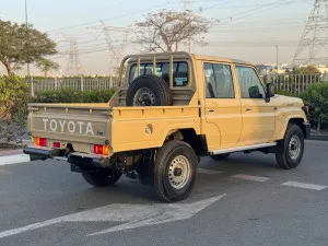 2025 تويوتا لاند كروزر بيك اب VXR