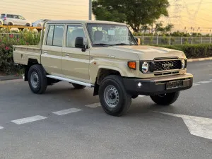 2025 تويوتا لاند كروزر بيك اب VXR