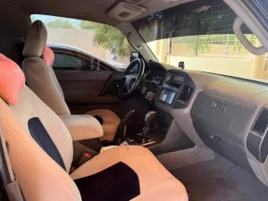 2005 Mitsubishi Pajero GLS