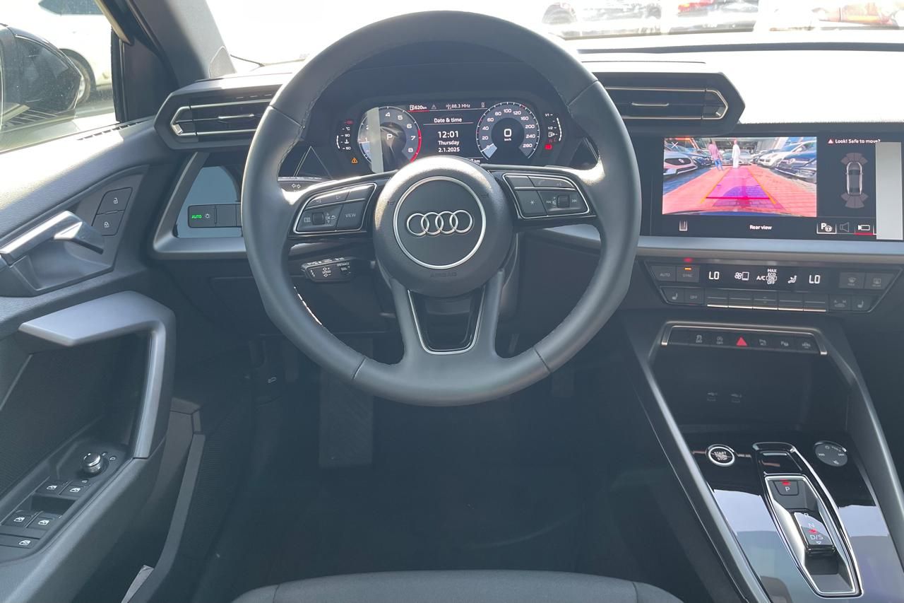 2025 اودي آي ٣ Premium Plus