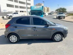 2019 فورد فيجو Titanium AT