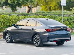 2024 تويوتا ياريس Dynamic
