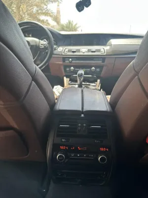 2011 بي أم دابليو الفئة - 5 535i