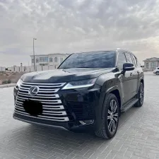 2023 لكزس ال اكس ٦٠٠ Signature