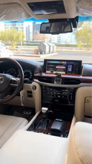 2021 Lexus LX 570